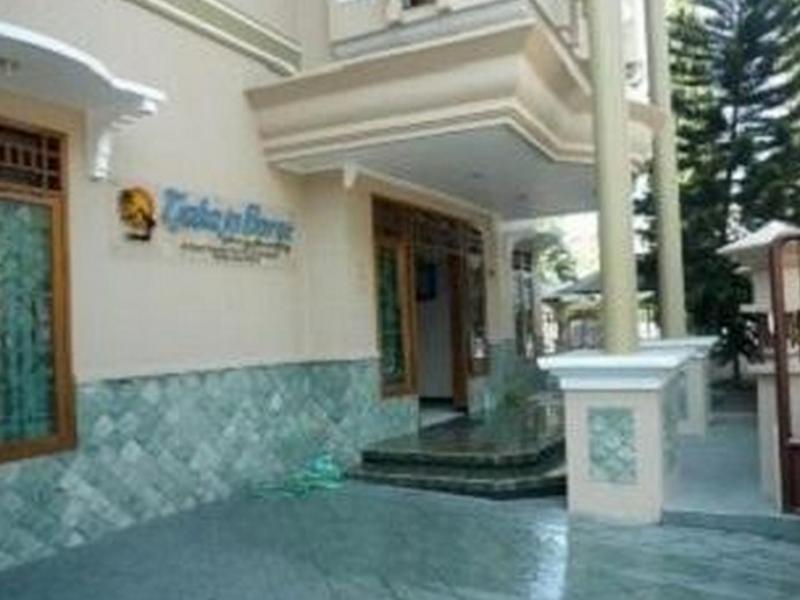 Hotel Tjahaja Baroe Syariah Mitra Reddoorz At Dukuh Kupang Surabaja Zewnętrze zdjęcie